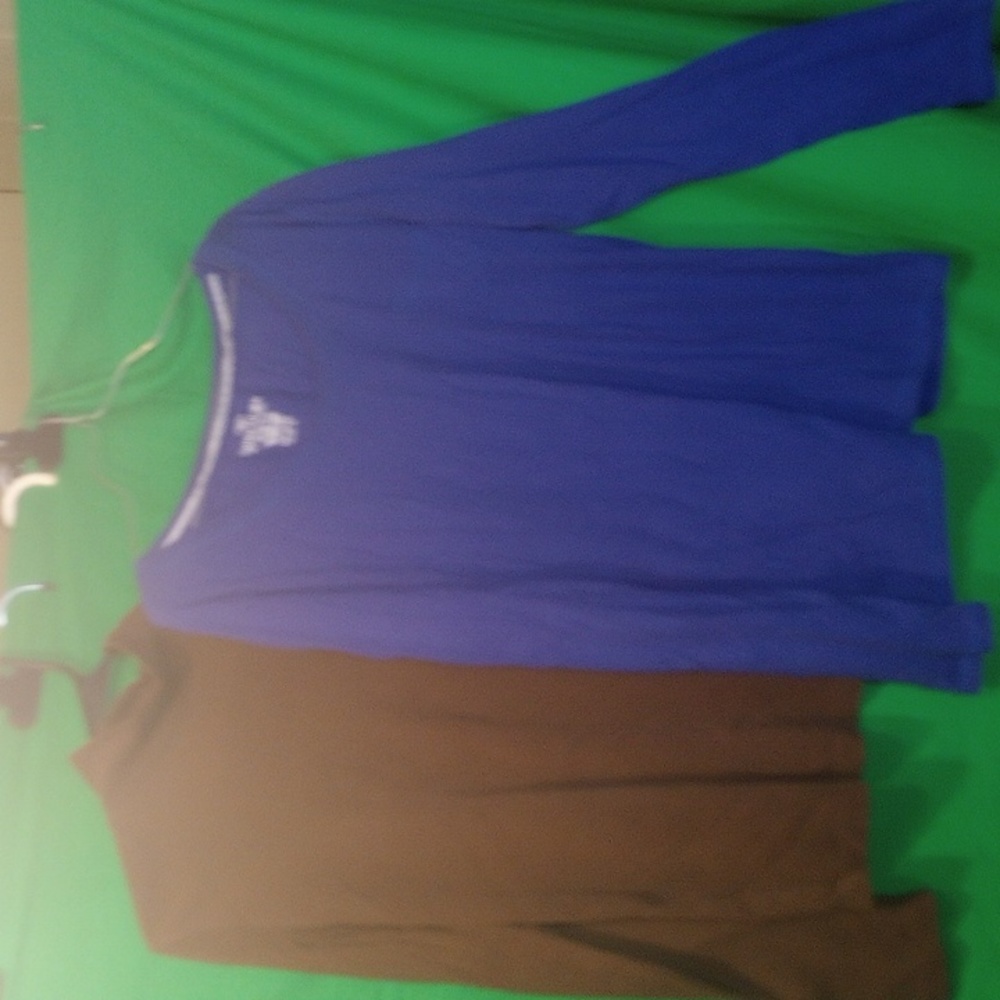 Thsirt blue and brown tops
